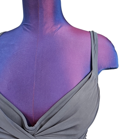 Diva by Rachel Pappo‎ Gray Twist Front One Piece Swimsuit D Cup Size 10 Women's - Picture 2 of 9